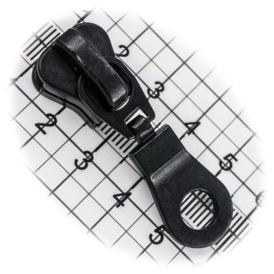 Бегунок №08, для тракторной молнии, капля, черный, цена 68 руб