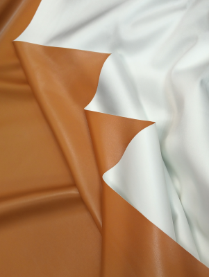 Кожзам-стрейч XF-011 (рыжий), шир. 1.4м,  пл.215 гр/м2, цена 514.50 руб