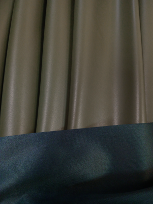 Кожзам-стрейч XF-012 (хаки), шир. 1.4м,  пл.215 гр/м2, цена 